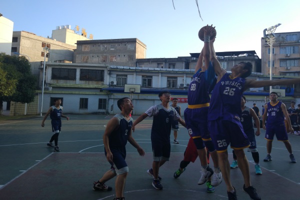 比赛现场.jpg 比赛现场.jpg