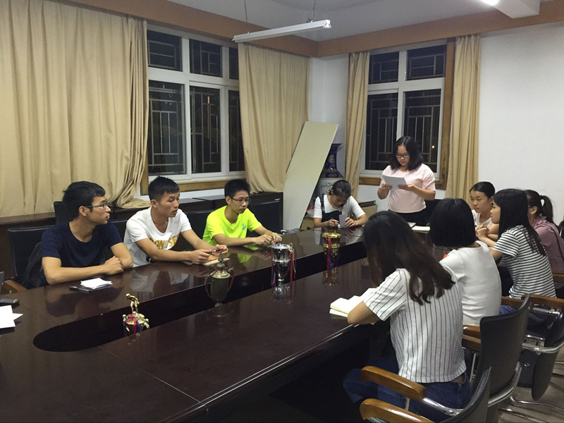 支部党员观看专题片后分享感言_副本.jpg 支部党员观看专题片后分享感言_副本.jpg